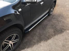 Боковые пороги площадки из алюминия Maya V1 для Dacia Duster 2010-2018