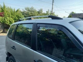 Рейлинги на крышу ХРОМ для Chevrolet Niva 2020+ (Пластиковые ножки)