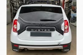 Пластиковая накладка на крышку багажника на Dacia Duster 2010-2018