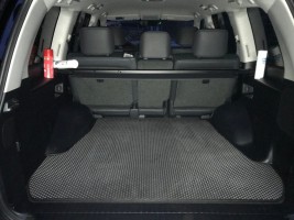 Коврик в багажник EVA V-1 для Toyota Land Cruiser 200 2007-2012 5 мест черный EVA