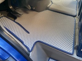Автомобильные коврики в салон EVA V1 для Volkswagen Crafter 2006-2016 серые EVA