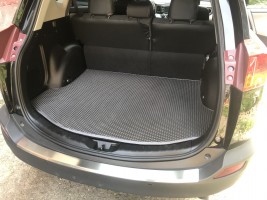 Коврик в багажник с докаткой EVA для Toyota RAV4 2015-2019 черный
