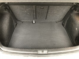 Коврик в багажник EVA для Volkswagen Golf 5 HB 2003-2008 черный EVA