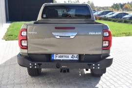 Задній силовий бампер V2 на Toyota Hilux 2019+ (довгі бока, без ламп)