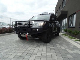 more 4x4 Передний силовой бампер с кенгурятником на Toyota Land Cruiser 200/ J200 2007-2012