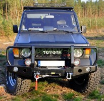 more 4x4 Передний силовой бампер с защитной дугой на Toyota Land Cruiser J70 1984-1996