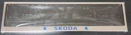 Рамка номерного знака c надписью Skoda Рамка под номер с логотипом Шкода на Skoda FABIA 1 6Y 1999-2007 GIB