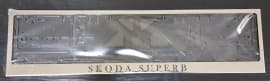 Рамка номерного знака c надписью Skoda SUPERB Рамка под номер с логотипом Шкода на Skoda SUPERB 1 2001-2008