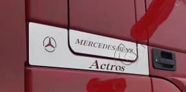 Хром накладка на бардачок для Mercedes-benz ACTROS MP3 2008-2011