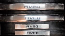 Хром накладки на пороги на короб из нержавейки для Chevrolet Aveo hatchback T255 2007-2011 надпись на всех Omcarlin