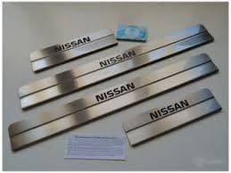 Хром накладки на пороги из нержавейки для Nissan Rogue 2014-2017 с надписью Nissan Omcarlin