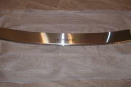 Хром накладка на задний бампер из нержавейки для Skoda Octavia A5 2009-2013 с загибом и надписью