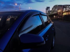 Дефлекторы окон HIC для Toyota Auris 2012-2020 4 шт