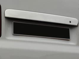 Хром накладка над номером Carmos из нержавейки для Volkswagen T5 Multivan 2003-2010 Планка на Фольксваген Т5 распашная дверь