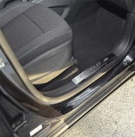 Хром накладки на внутренние пороги НатаНика PREMIUM для Chevrolet Tracker 2013-2019