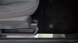 Хром накладки на внутренние пороги НатаНика PREMIUM для Ford Kuga II 2012-2019