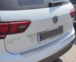 Хром накладка на бампер с загибом НатаНика PREMIUM для Volkswagen Tiguan II 2020+