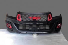 Передний бампер TRD-design на Toyota Hilux 2015-2019 DD-T24