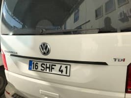 Планка над номером (карбон) на Volkswagen T6 2019+