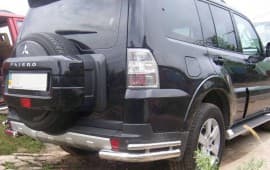 Защита заднего бампера углы двойные из нержавейки для Mitsubishi Padjero Wagon 4 2006-2014 UA