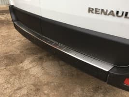 Хром накладка на задний бампер Omsa Line из нержавейки для Renault Master 2011+ Хром порог на Рено Мастер