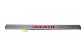 Хром накладка над номером Carmos из нержавейки для Fiat Ducato 2006-2014 Планка над номером на Фиат Дукато LED-красный