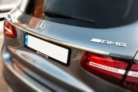 Хром накладка над номером Carmos из нержавейки для Mercedes GLC X253 2015+ Планка на Мерседес GLC X253