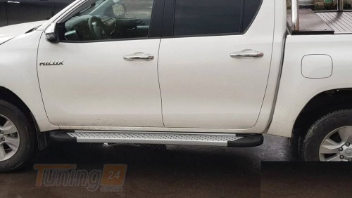 Erkul Боковые пороги площадки из алюминия Allmond Grey для Toyota Hilux 2015-2019 - Картинка 2