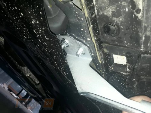 Omsa Боковые пороги площадки из алюминия BlackLine для Ford Kuga 2012-2019 - Картинка 4