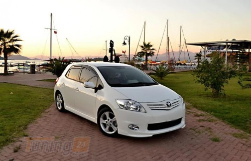 DD-T24 Боковые пороги (под покраску) на Toyota Auris 2006-2012 - Картинка 1