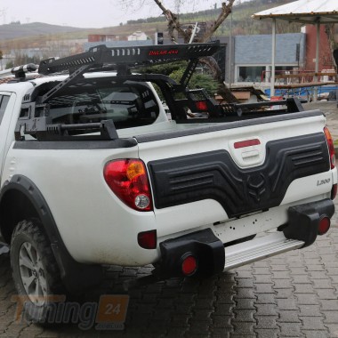 DD-T24 Пластикова накладка на кришку багажника на Mitsubishi L200 4 2006-2012 - Зображення 1