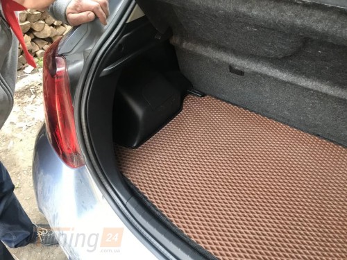 EVA Коврик в багажник EVA для Toyota Yaris 2015+ кирпичный - Картинка 2