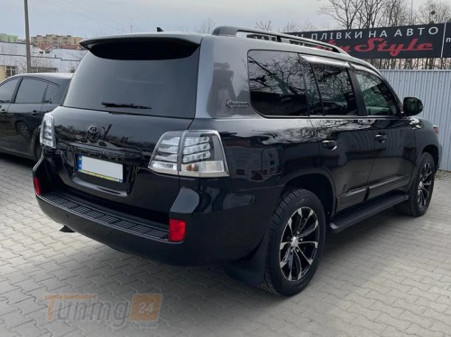 DD-T24 Задняя оптика BlackEdition на Toyota Land Cruiser 200 2012-2015 - Картинка 1