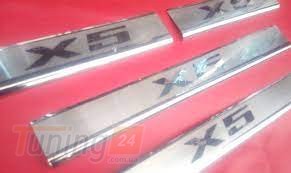 Omcarlin Хром накладки на пороги из нержавейки на BMW X5 E53 1999-2006 гравировка - Картинка 1