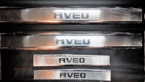 Omcarlin Хром накладки на пороги на короб из нержавейки для Chevrolet Aveo hatchback T255 2007-2011 надпись на всех - Картинка 1