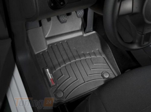 WeatherTech Резиновые коврики в салон WeatherTech для Volkswagen Caddy 3 2011-2015 длинн.база с бортиком передние черные - Картинка 1