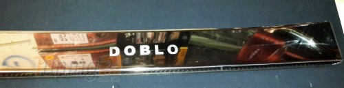 Omcarlin Хром накладка на задний бампер из нержавейки для Fiat Doblo 2000-2010 с загибом и надписью - Картинка 1