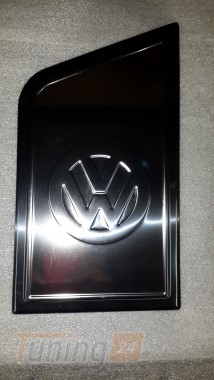 Omcarlin Хром накладка на лючок бензобака из нержавейки для Volkswagen T5 2003-2010 c логотипом - Картинка 1