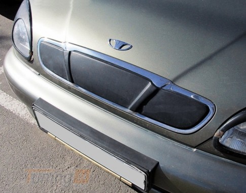 DDU Зимняя накладка на решетку верхняя глянцевая Daewoo Lanos Hatchback - Картинка 1