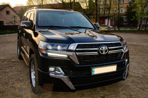 DD-T24 Комплект обвесов Executive 2021 на Toyota Land Cruiser 200 2015-2019 (белый цвет) - Картинка 4