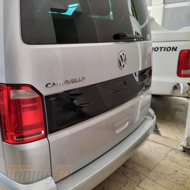 DD-T24 Пластиковая накладка на крышку багажника (ABS) на Volkswagen T6 2015+ - Картинка 1