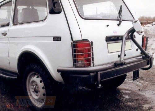 UA Кронштейн запасного колеса с защитой стопов стандарт цвет молотковый для Ваз (Lada) Нива 2121/21213/21214 - Картинка 1