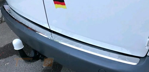 Carmos Хром накладка на задний бампер Carmos V2 из нержавейки для Volkswagen Caddy 2010-2015 Хром порог на Фольксваген Кадди с загибом - Картинка 1