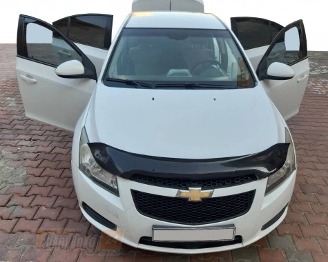 EuroCap Дефлектор капота EuroCap Мухобойка на Chevrolet Cruze Hatchback 2012-2015 - Картинка 1